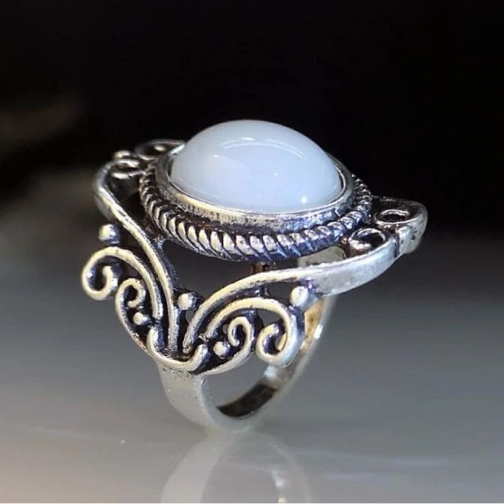 5/$25 Silver Oval Ring - Picture 3 of 4